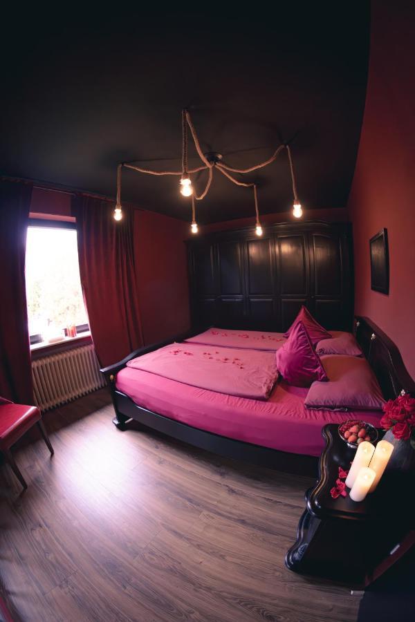 Erwachsenenhotel Bdsm Apartment Hotel Emotion Apartments Mit Privater Sauna Vlotho Exterior foto