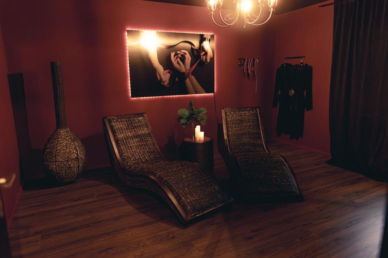 Erwachsenenhotel Bdsm Apartment Hotel Emotion Apartments Mit Privater Sauna Vlotho Exterior foto